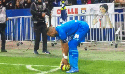 大连可为发布年度专题片《解锁》，困局中如何解开复杂的锁？（大连可为年度专题片《解锁》发布：困局之中，如何破开复杂之锁？）